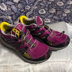 Salomon Women's Athletic Shoes in Purple and Yellow